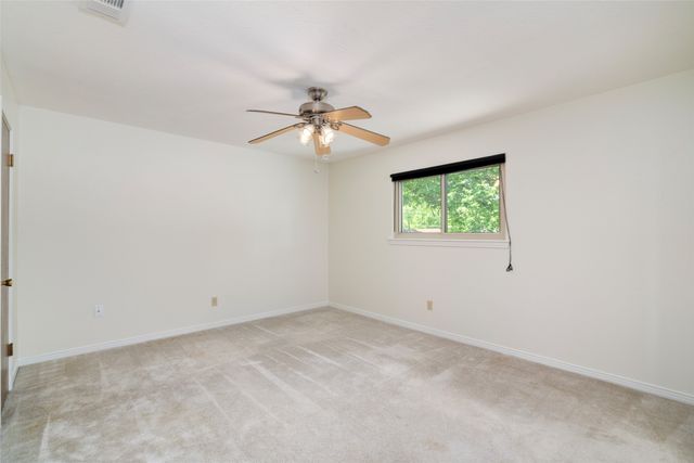 833 Ray Andra Drive, Desoto, TX 75115