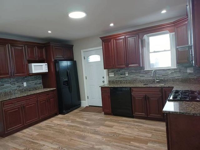 105 Washington St 1, Malden, MA 02148