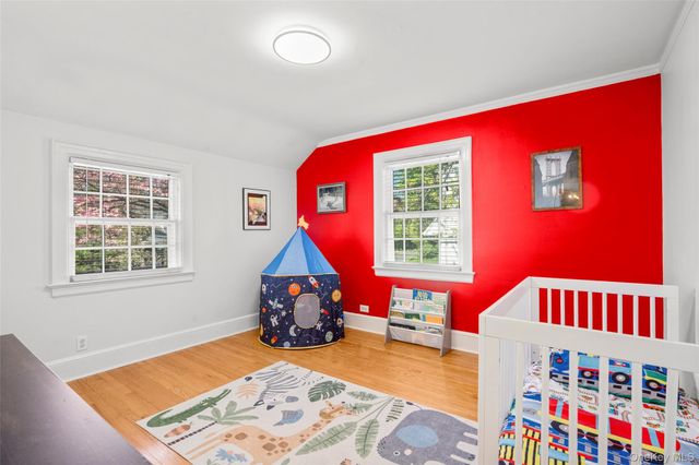 5 Wellyn Close, Bronxville, NY 10708