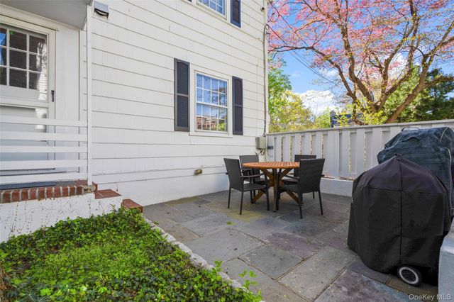 5 Wellyn Close, Bronxville, NY 10708