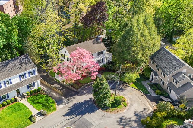 5 Wellyn Close, Bronxville, NY 10708