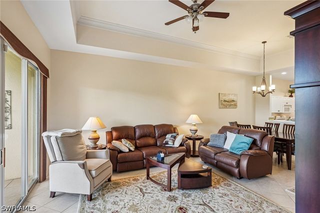 7895 Sanctuary CIR 117-1, Naples, FL 34104