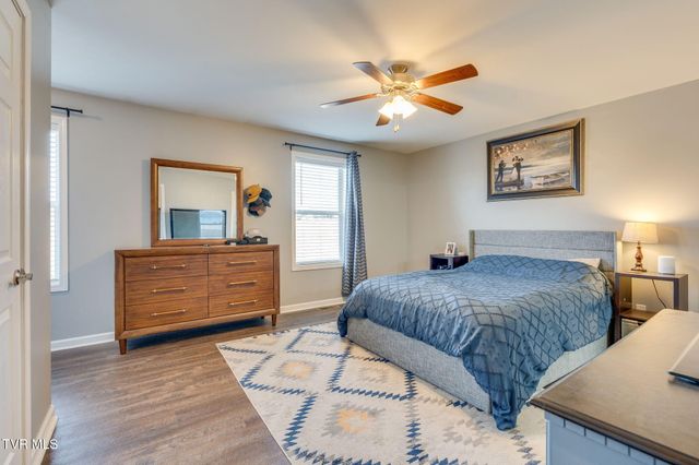 425 Manchester Place -, Bristol, TN 37620