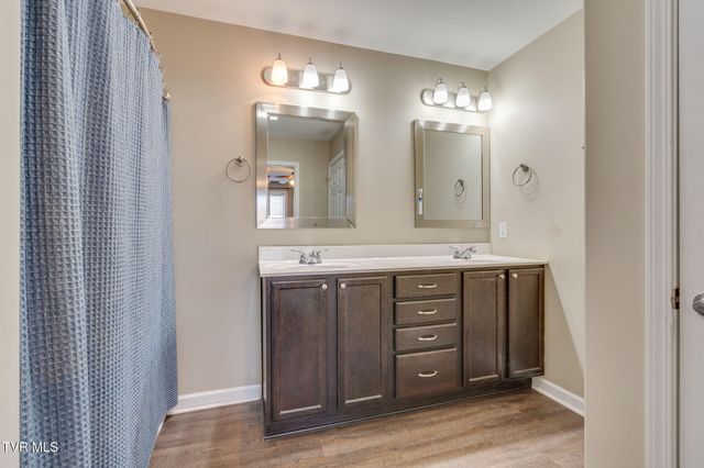 425 Manchester Place -, Bristol, TN 37620