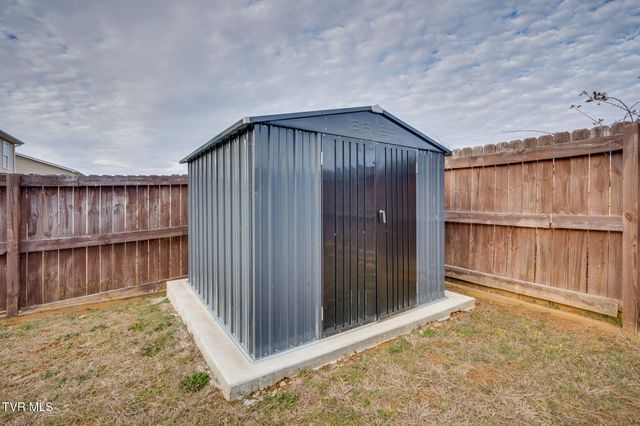 425 Manchester Place -, Bristol, TN 37620