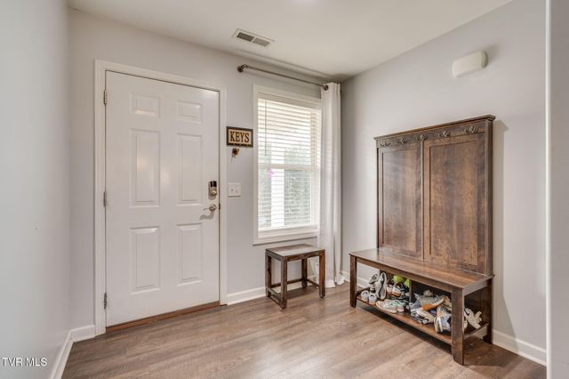 425 Manchester Place -, Bristol, TN 37620