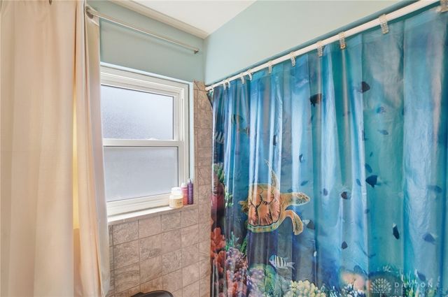 1466 S Central Drive, Beavercreek, OH 45432