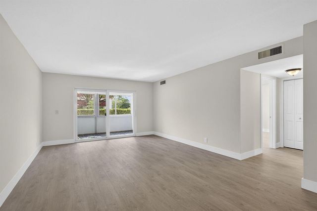12020 W GREENWAY Drive 101, Royal Palm Beach, FL 33411