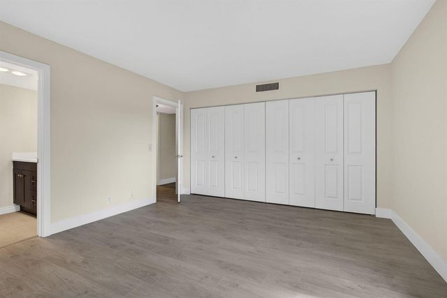 12020 W GREENWAY Drive 101, Royal Palm Beach, FL 33411