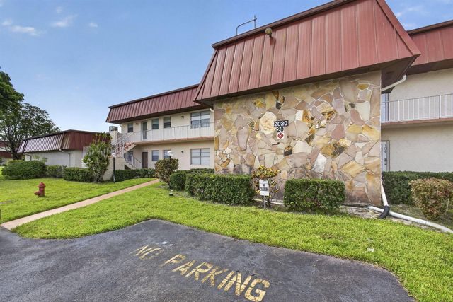 12020 W GREENWAY Drive 101, Royal Palm Beach, FL 33411