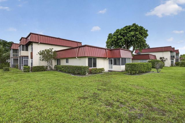 12020 W GREENWAY Drive 101, Royal Palm Beach, FL 33411