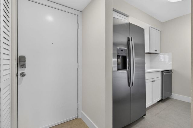 12020 W GREENWAY Drive 101, Royal Palm Beach, FL 33411