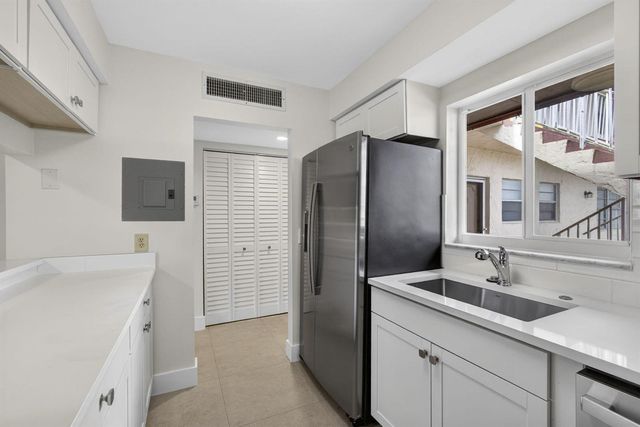 12020 W GREENWAY Drive 101, Royal Palm Beach, FL 33411