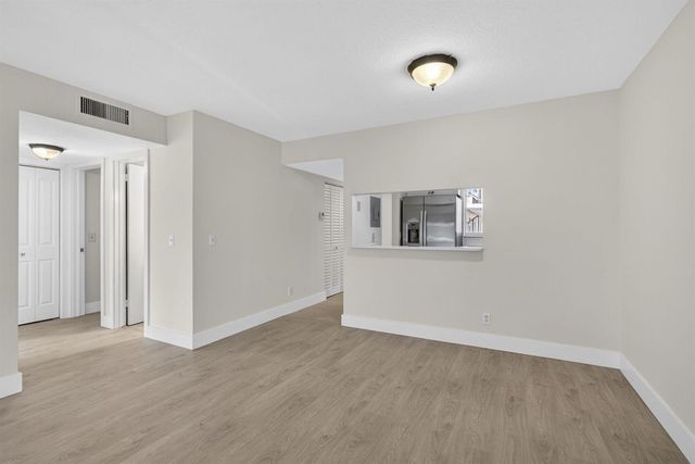 12020 W GREENWAY Drive 101, Royal Palm Beach, FL 33411