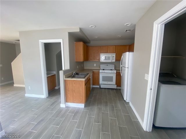 3269 Cheyenne Gardens Way, North Las Vegas, NV 89032