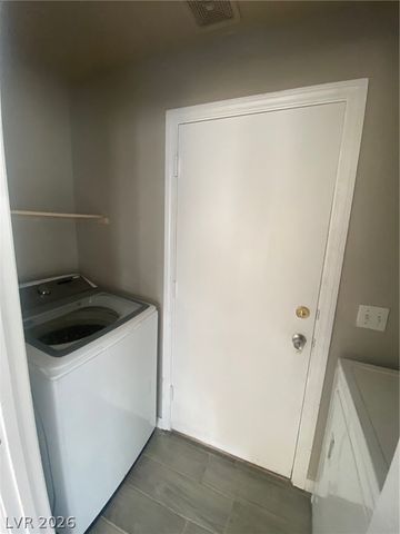 3269 Cheyenne Gardens Way, North Las Vegas, NV 89032