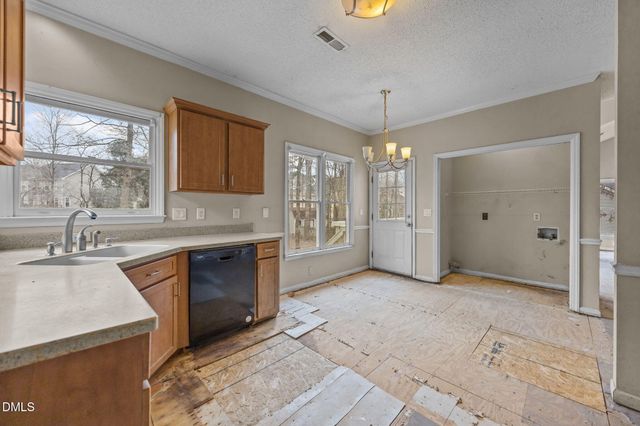 3200 Daingerfield Drive, Raleigh, NC 27616