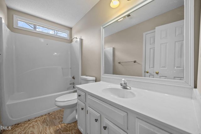 3200 Daingerfield Drive, Raleigh, NC 27616