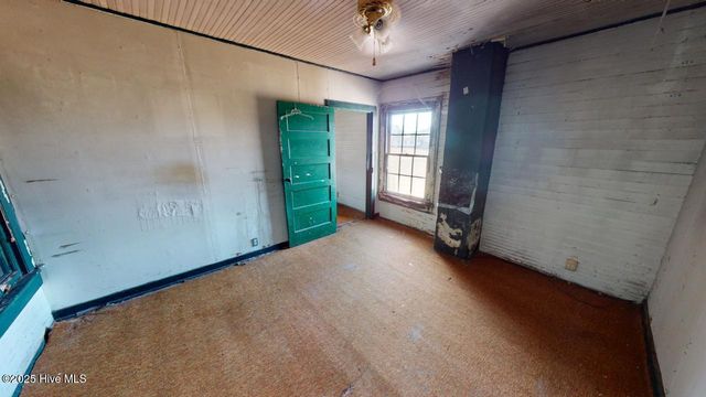 8 Corapeake Road, Corapeake, NC 27926