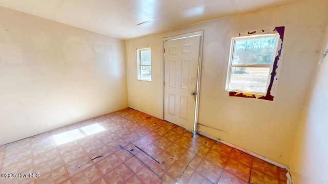 8 Corapeake Road, Corapeake, NC 27926