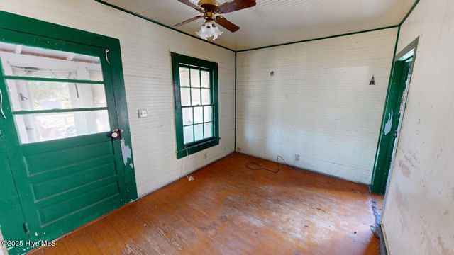 8 Corapeake Road, Corapeake, NC 27926