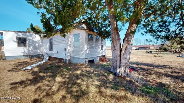 8 Corapeake Road, Corapeake, NC 27926
