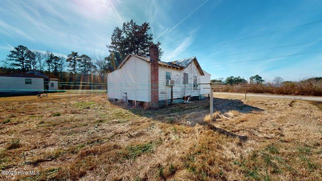 8 Corapeake Road, Corapeake, NC 27926