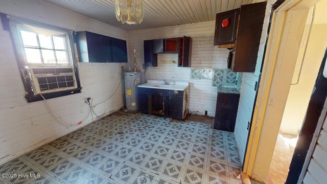 8 Corapeake Road, Corapeake, NC 27926