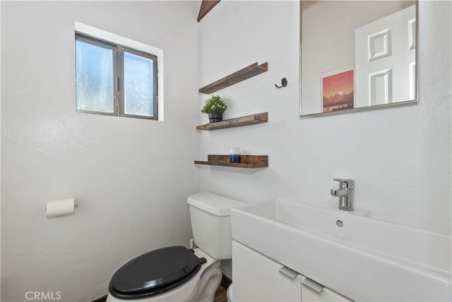 42533 Moonridge Road, Big Bear Lake, CA 92315