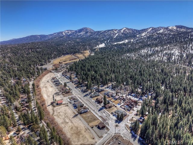 42533 Moonridge Road, Big Bear Lake, CA 92315