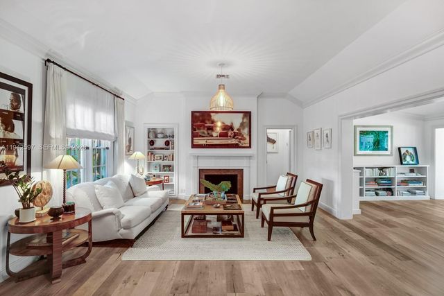 530 Melaleuca Ln, Miami, FL 33137