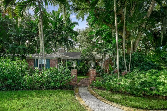 530 Melaleuca Ln, Miami, FL 33137