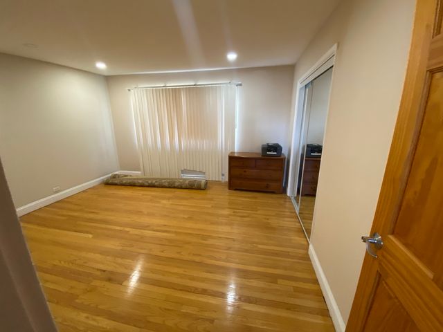 4740 Main Street B, Skokie, IL 60076
