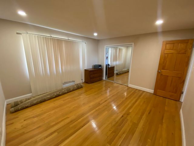 4740 Main Street B, Skokie, IL 60076