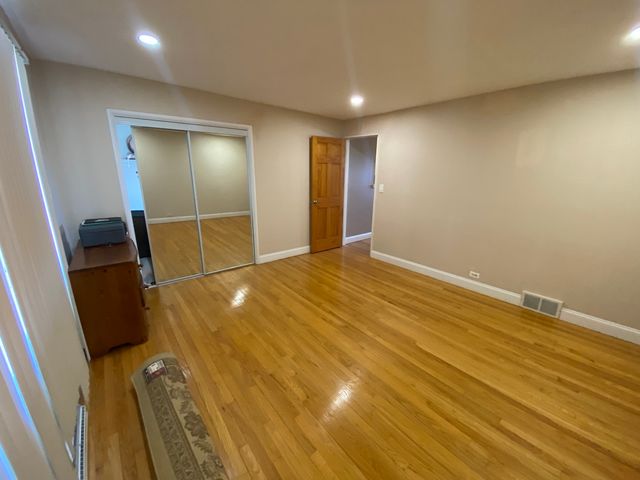4740 Main Street B, Skokie, IL 60076
