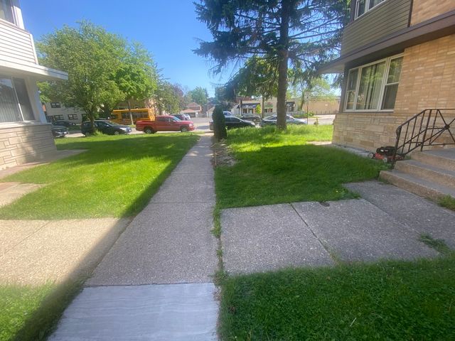 4740 Main Street B, Skokie, IL 60076