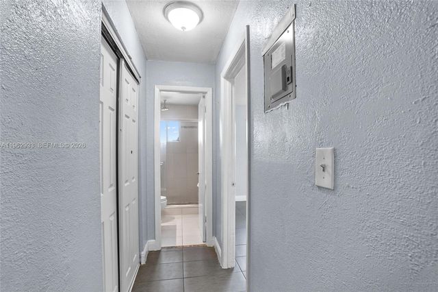 37 SW 14th St 19, Dania Beach, FL 33004