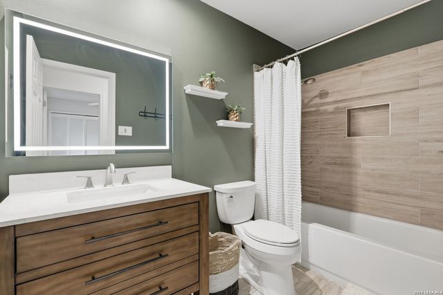 13610 Cobble Way Cir, San Antonio, TX 78231