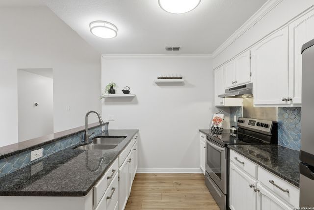 13610 Cobble Way Cir, San Antonio, TX 78231