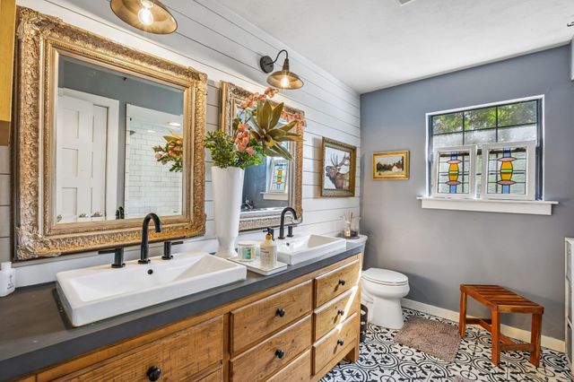 220 River Rapids RD, Wimberley, TX 78676