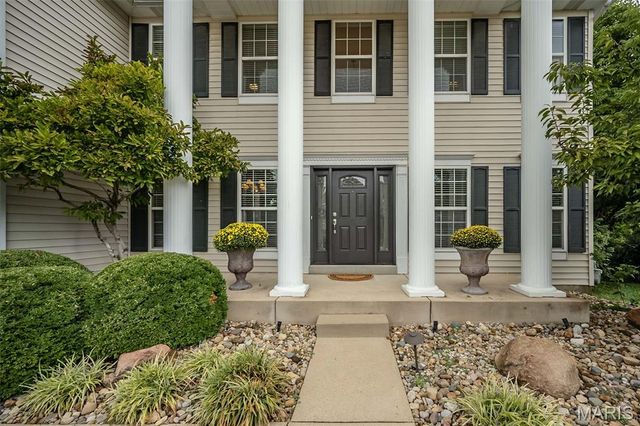1517 Indian Hill Lane, Ballwin, MO 63021