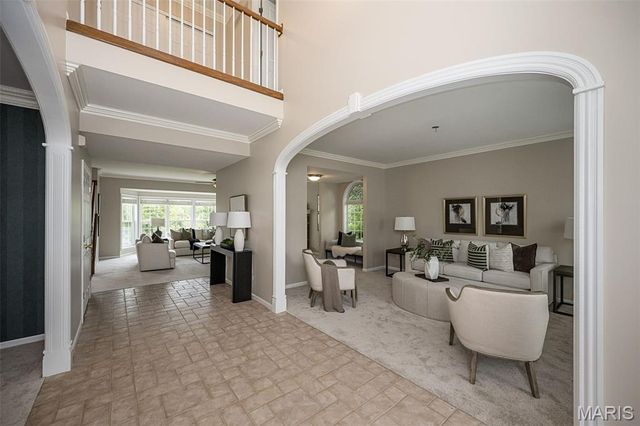 1517 Indian Hill Lane, Ballwin, MO 63021