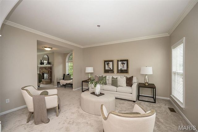 1517 Indian Hill Lane, Ballwin, MO 63021