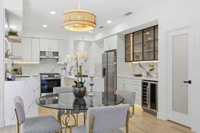 2236 Clear Lake Ct, Tracy, CA 95304