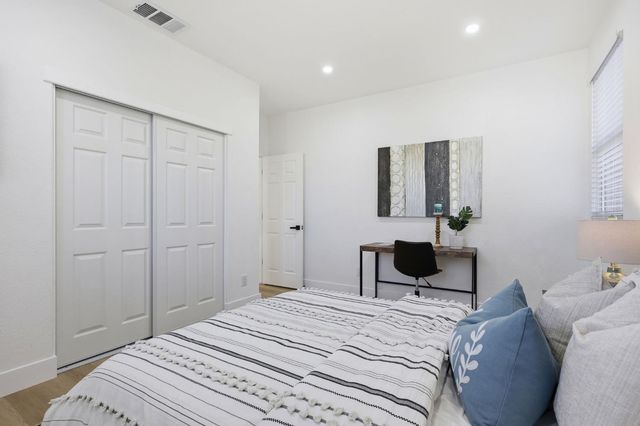 2236 Clear Lake Ct, Tracy, CA 95304