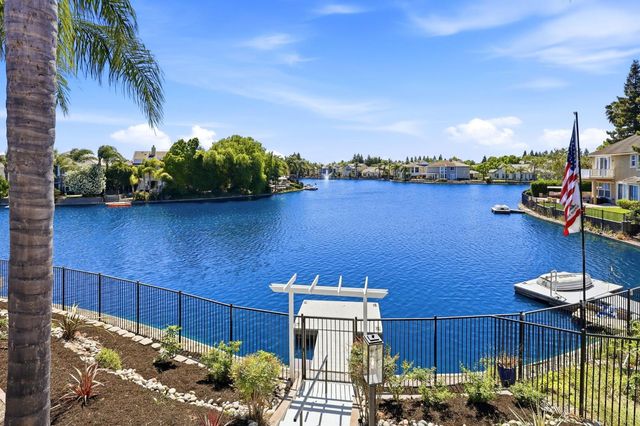 2236 Clear Lake Ct, Tracy, CA 95304