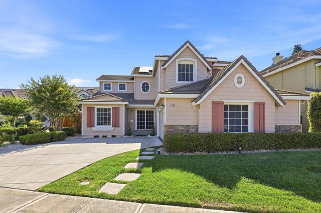 2236 Clear Lake Ct, Tracy, CA 95304