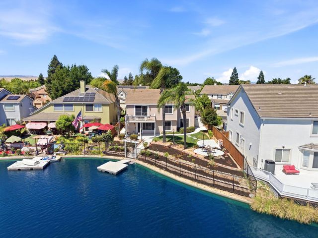 2236 Clear Lake Ct, Tracy, CA 95304