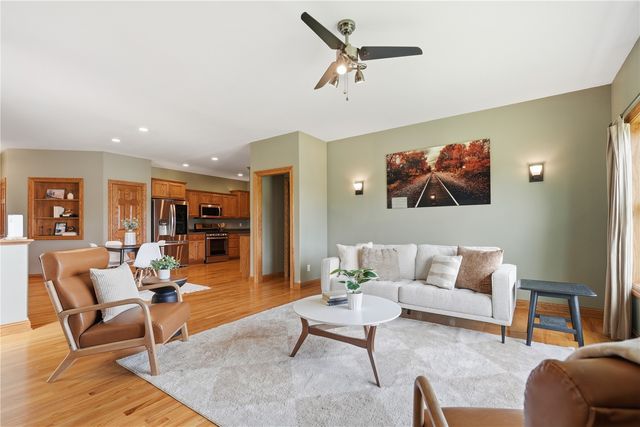 6205 Palmetto, Cedar Rapids, IA 52404