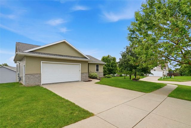 6205 Palmetto, Cedar Rapids, IA 52404